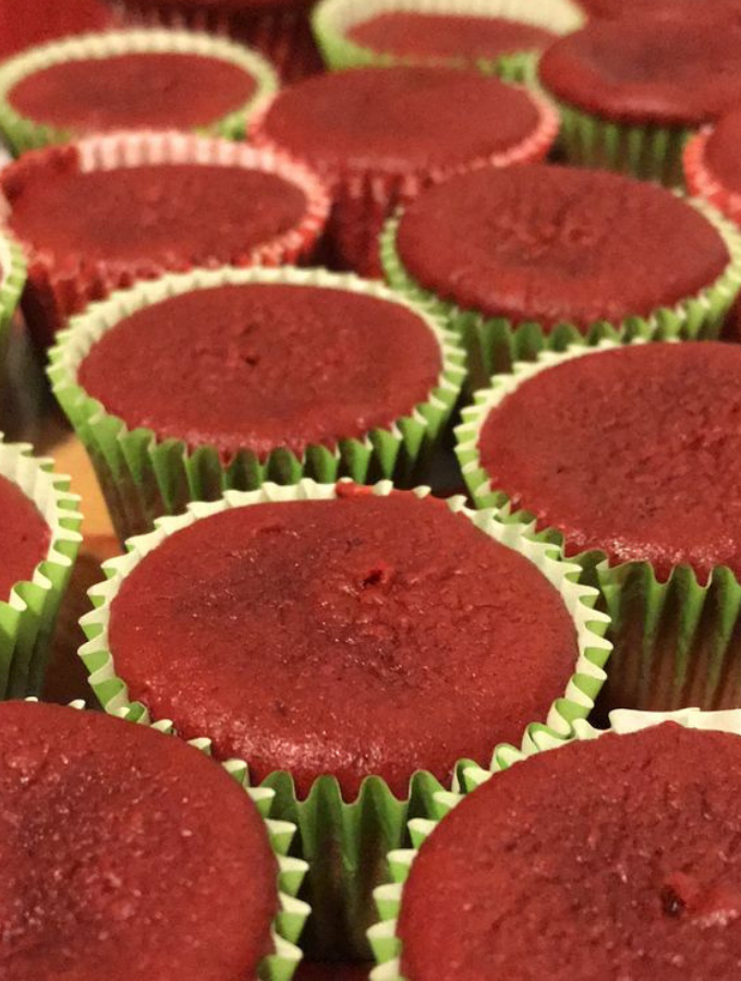 LOW CALORIE RED VELVET CUPCAKES