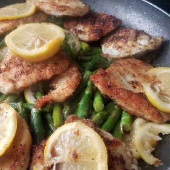 5 INGREDIENTS LEMON CHICKEN WITH ASPARAGUS